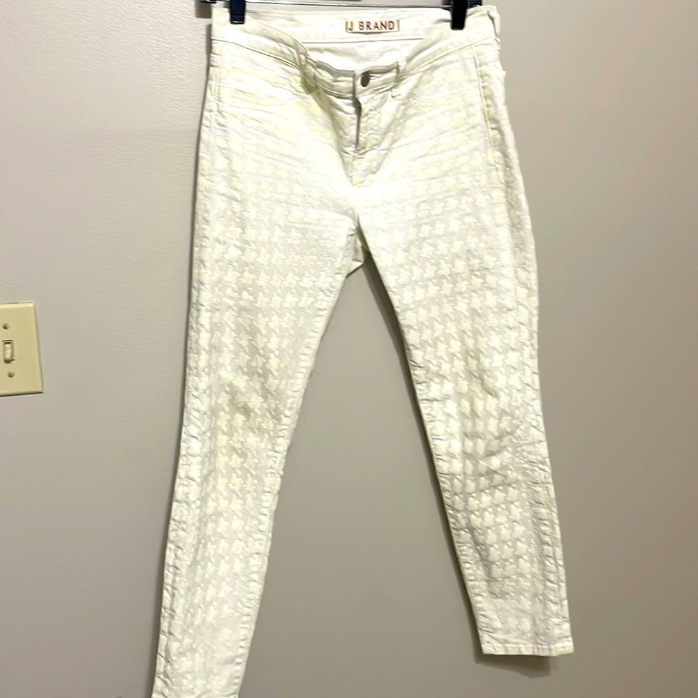 EUC J Brand houndstooth print capri jean